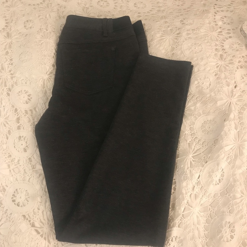 Vera Wang Charcoal Leggings - Size Medium